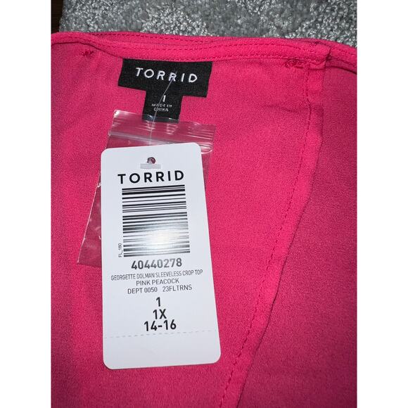 Torrid Top Womens 1X Hot Pink Envelope Back Boxy Crop Pintuck Cool Girl Fairy - Picture 10 of 11